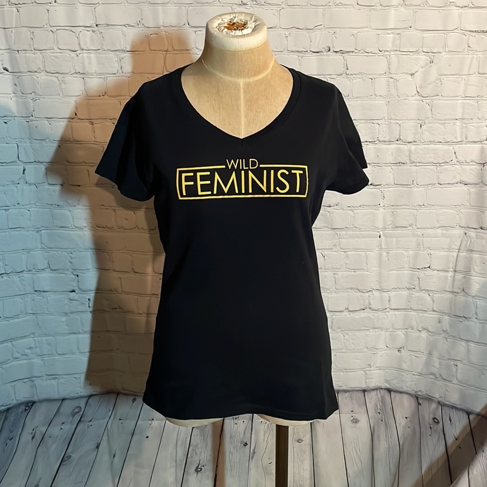 Wild Feminist Graphic V-Neck T-Shirt Black Gold Medium